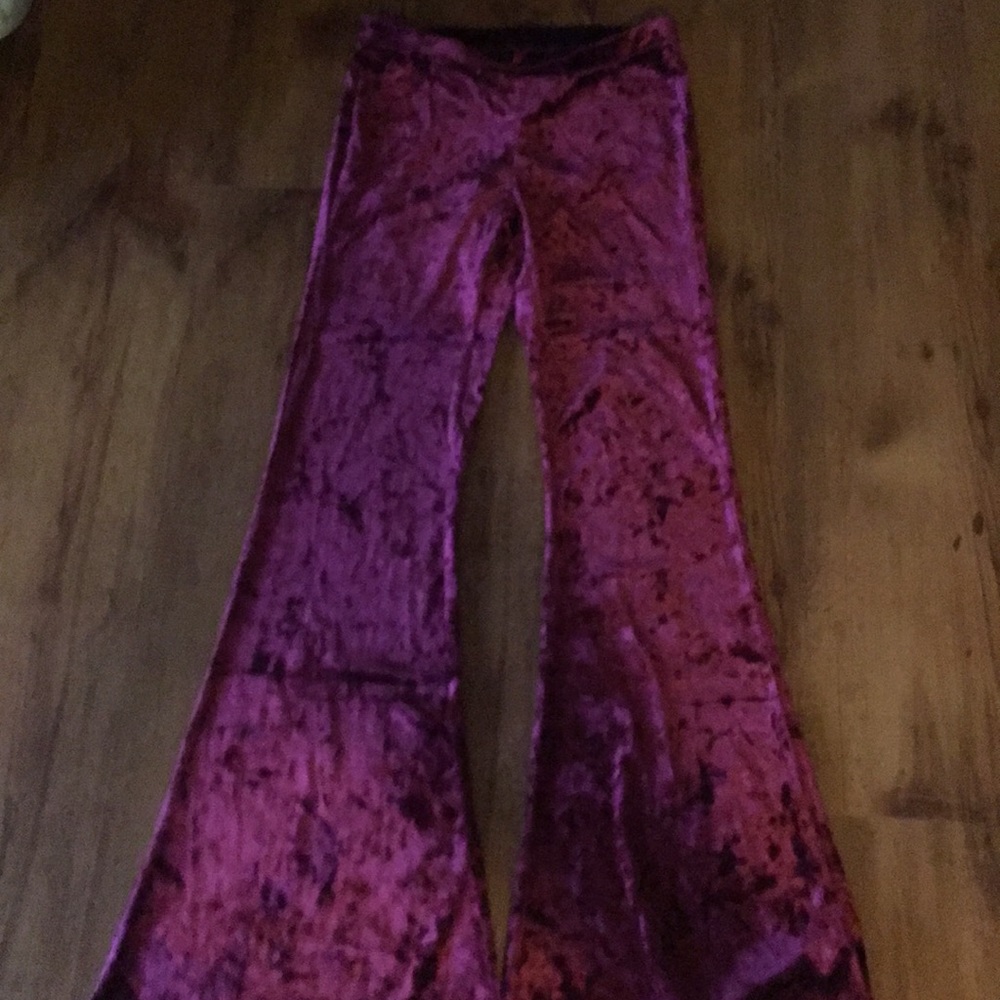 Maroon Flared Pants♥️